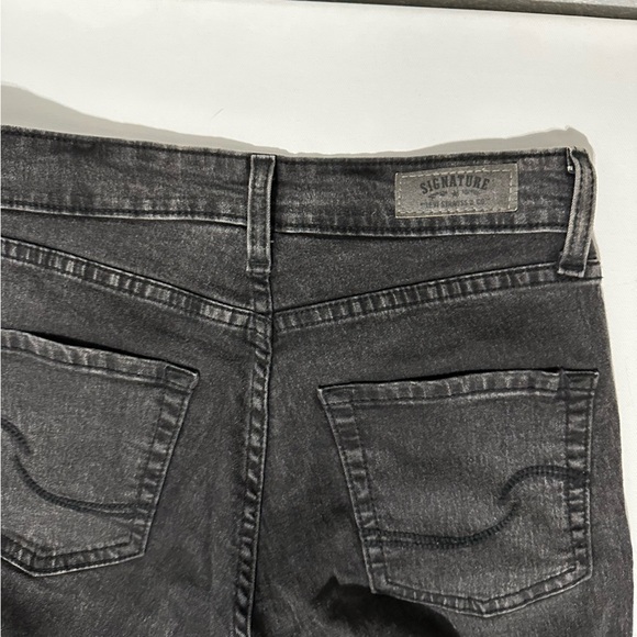 Levi’s Mid Rise Slim Cuffed Women's 90s Black Jeans Sz 26 - Picture 10 of 13